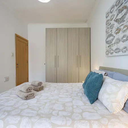 Modern 3br Stylish & Spacious - Close To Sliema Promenade *