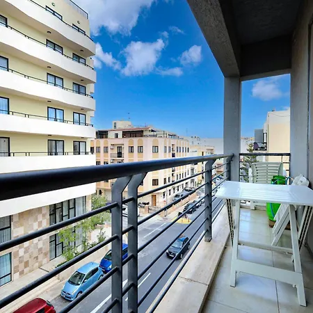 Modern 3br Stylish & Spacious - Close To Sliema Promenade *