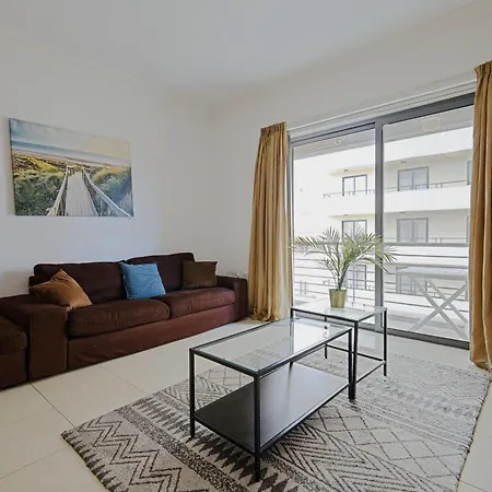 Modern 3br Stylish & Spacious - Close To Sliema Promenade * グジラ