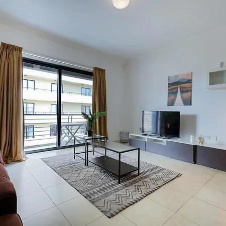 Modern 3br Stylish & Spacious - Close To Sliema Promenade