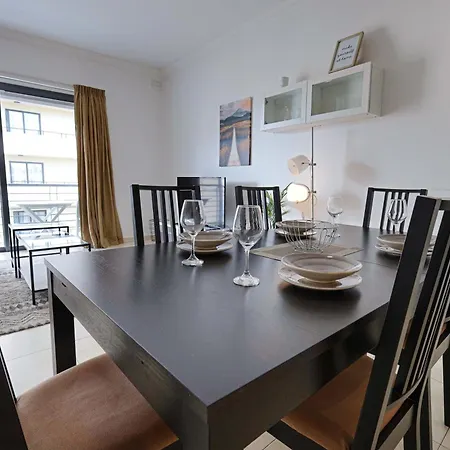 Modern 3br Stylish & Spacious - Close To Sliema Promenade アパート