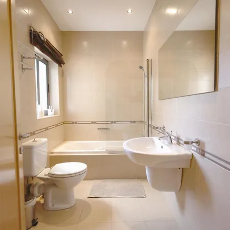Apartment Modern 3br Stylish & Spacious - Close To Sliema Promenade Gzira